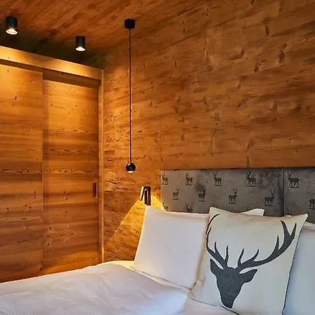 Les Contrades Aparthotel